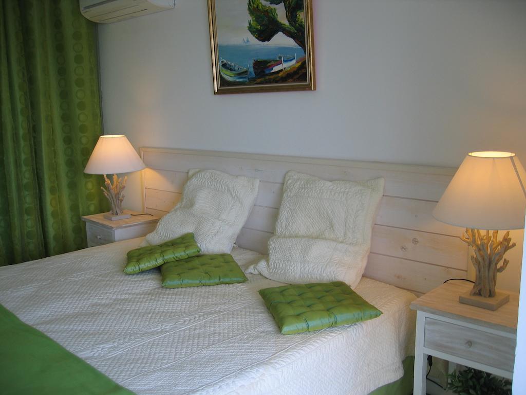 Villa Fabregas 라센느쉬르메르 객실 사진